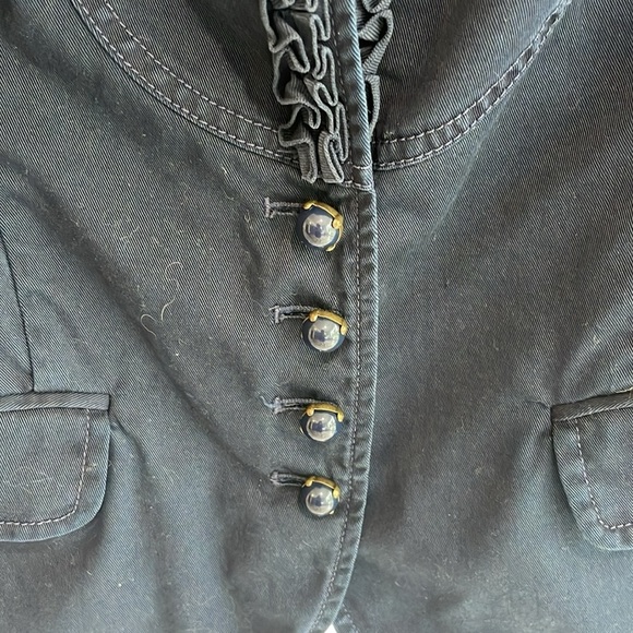 Super cute, navy Victorian style jacket, beautiful buttons, pockets, tailored Ss - Picture 3 of 10